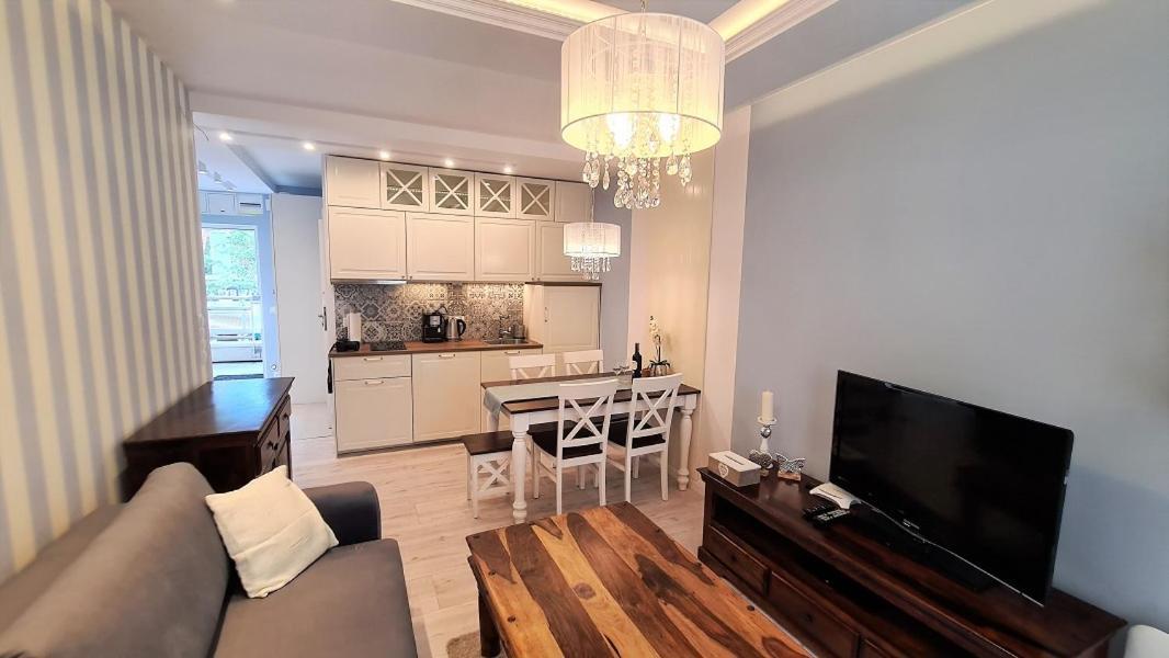 Apt Miedzymorze - Apartamenty Wypoczynkowe Jurata Exterior photo